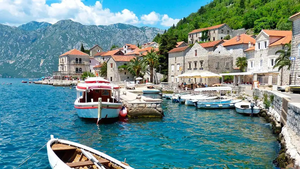 Karadağ Gezi Rehberi - Mikos Store